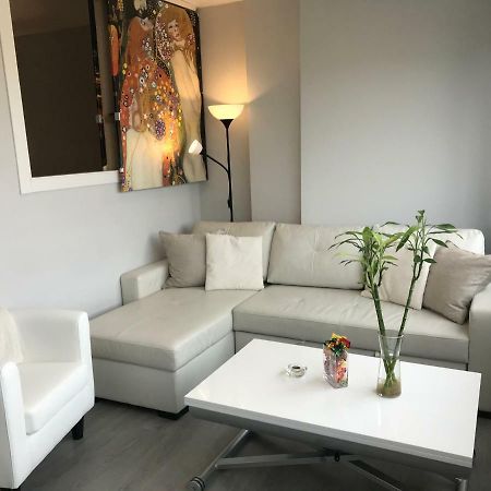 Isabel Manoja Apartment ตอร์เรโมลิโนส ภายนอก รูปภาพ