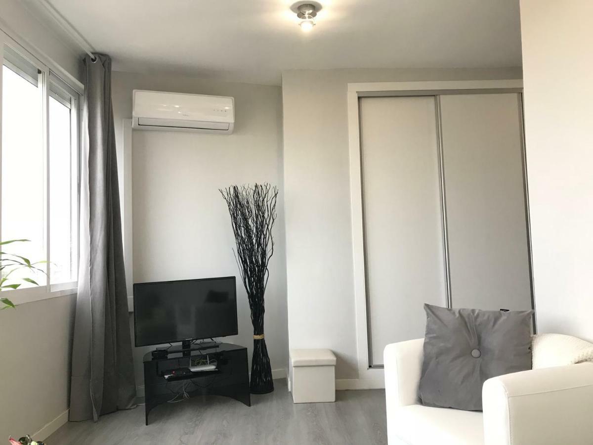 Isabel Manoja Apartment ตอร์เรโมลิโนส ภายนอก รูปภาพ